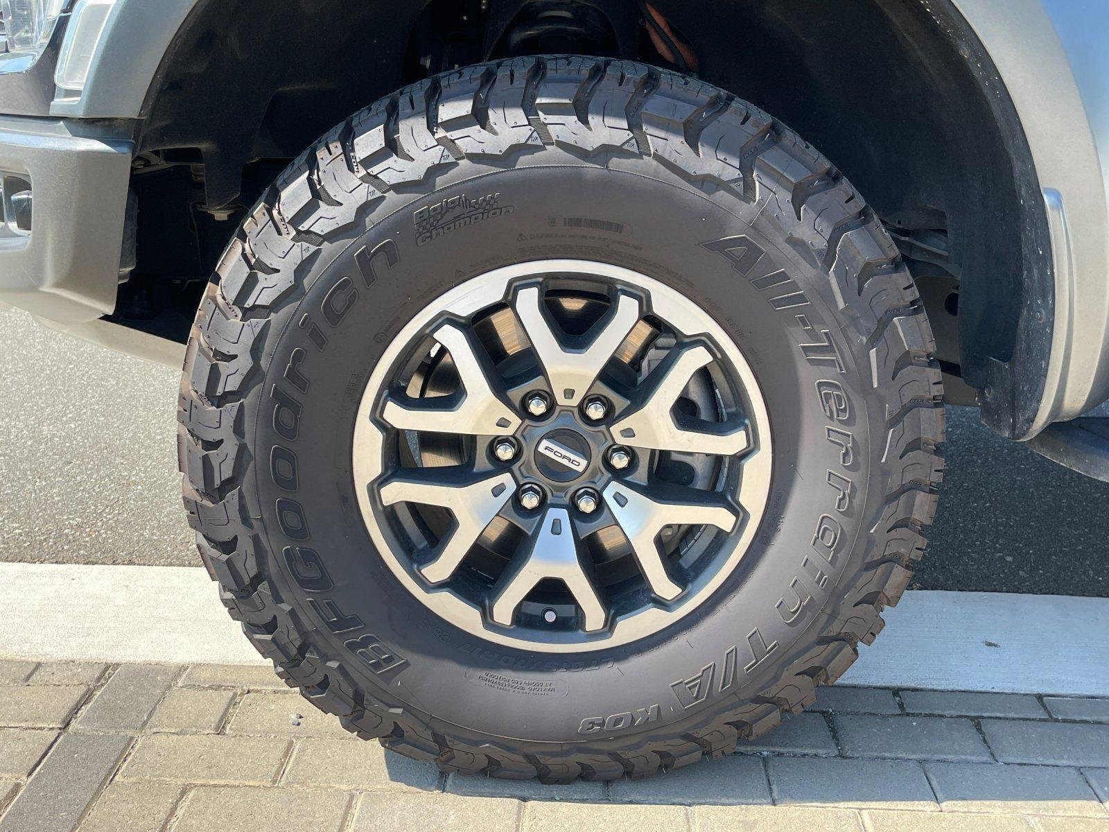 Used 2022 Antimatter Blue Ford Raptor image 10