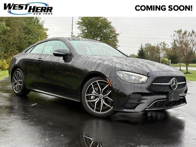 Used 2022 Black Mercedes-Benz E 450 image 1