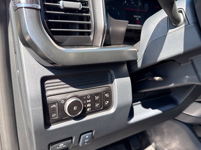 New 2027 Marsh Gray Metallic Ford Lariat image 24