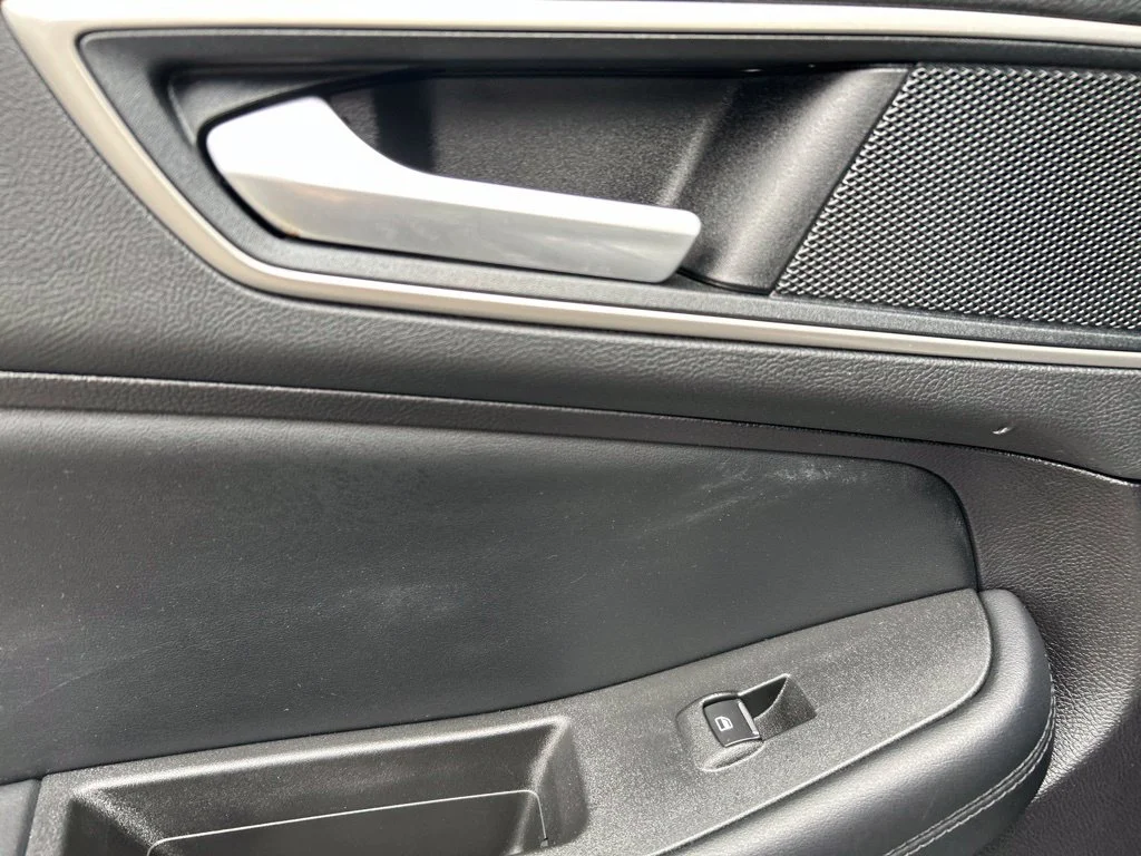 Used 2021 Gray Ford SEL image 24