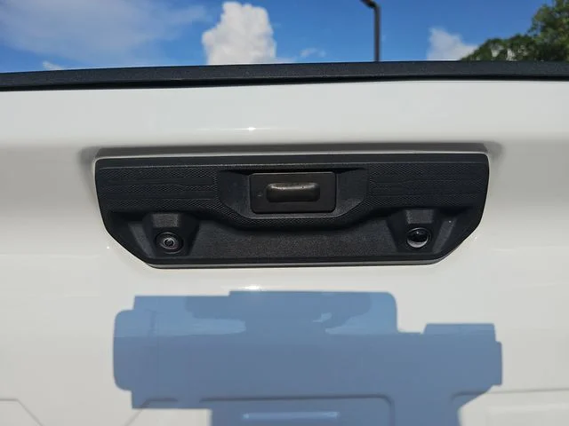 Used 2024 White Chevrolet High Country image 13