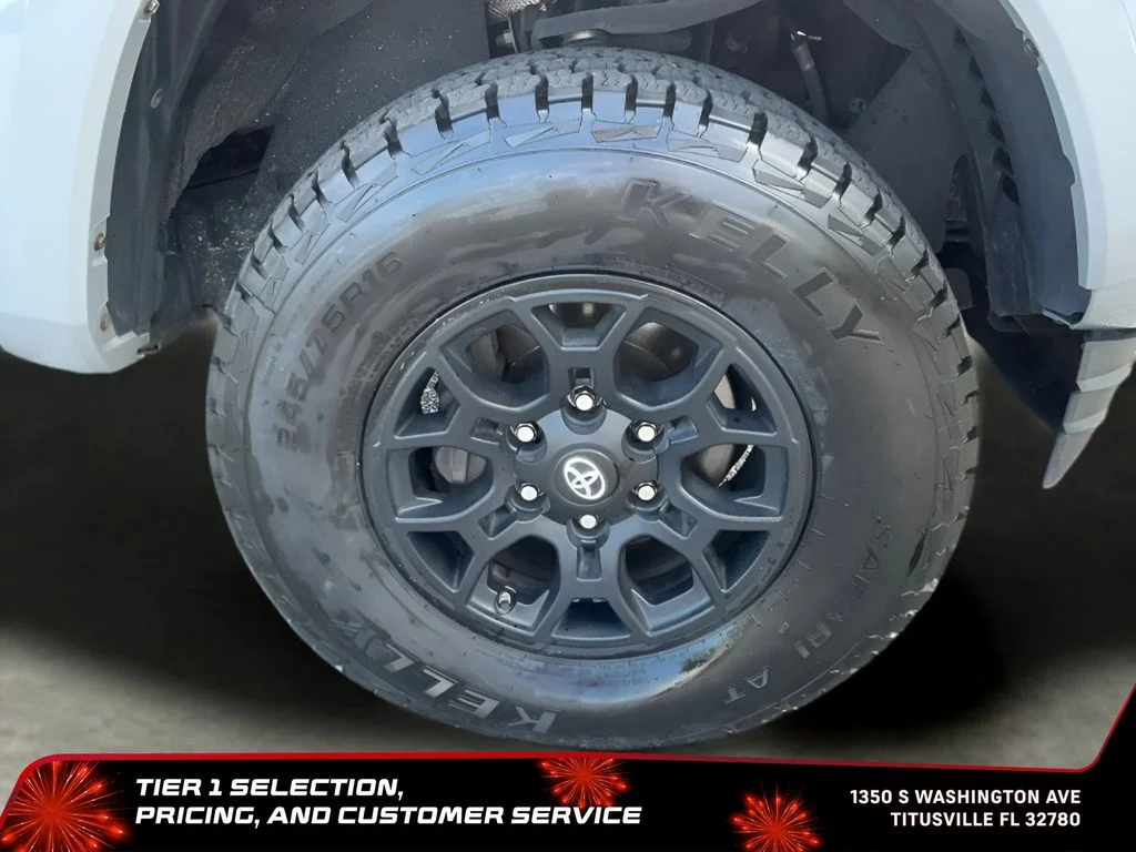 Used 2019  Toyota SR5 image 33