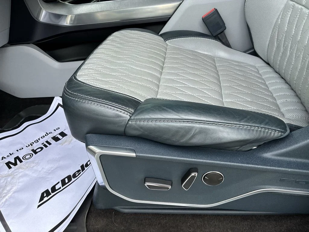 Used 2022 Silver Ford Limited image 12