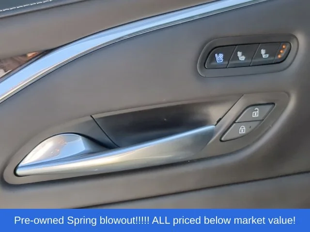 Used 2021 White Cadillac Sport Platinum image 21