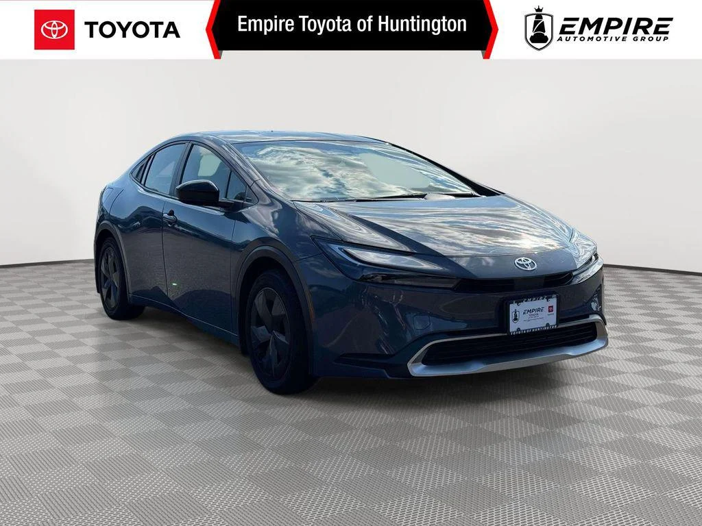 Used 2026 Guardian Gray Toyota SE image 1