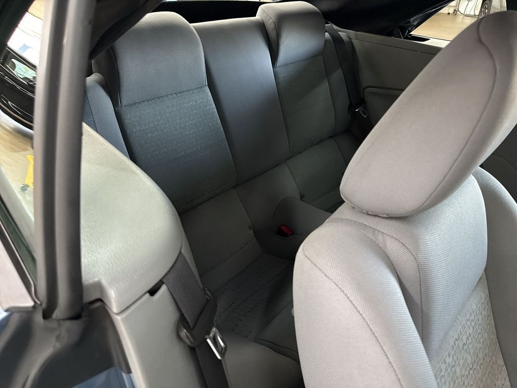 Used 2007 Blue Ford V6 Deluxe image 18