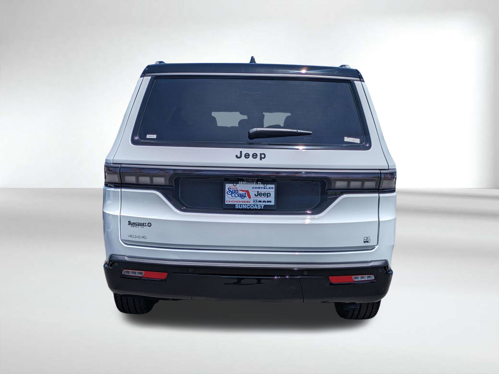 New 2026 Bright White Clear-Coat Exterior Paint Jeep 85th Anniversary Edition image 5