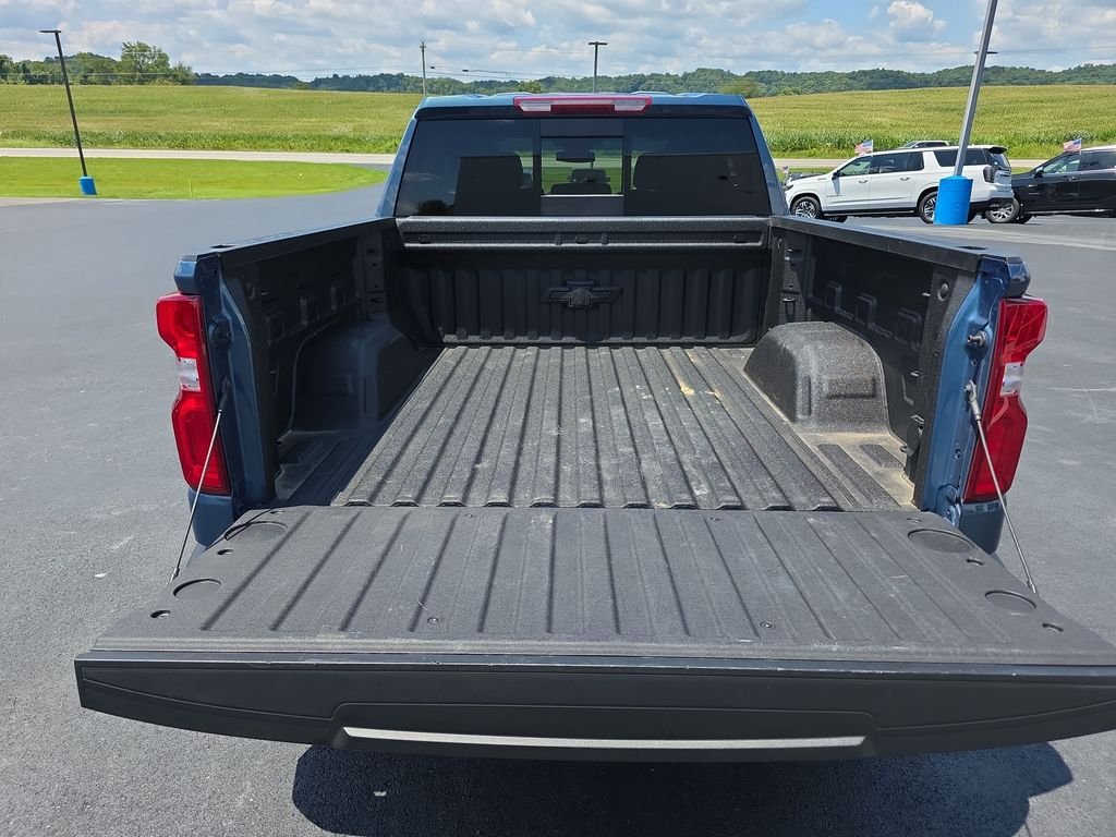Used 2024 Blue Chevrolet LTZ image 9