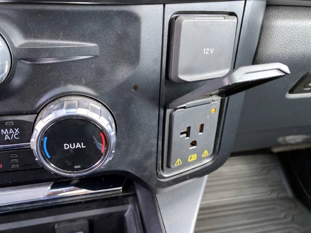 Used 2024 Silver Metallic Ford Lariat image 19