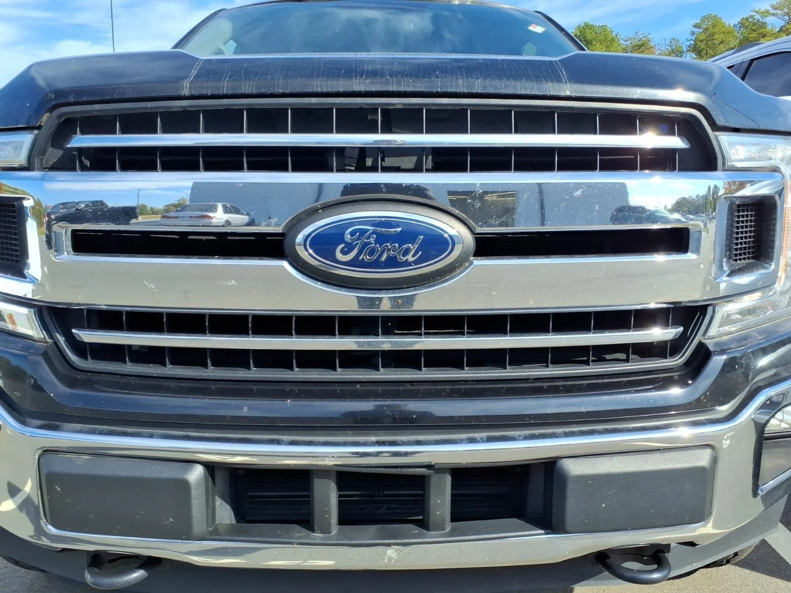 Used 2018  FORD  image 5