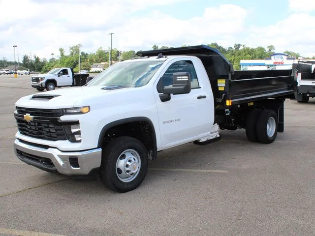 2025 Chevrolet Silverado 3500 Chassis Cab