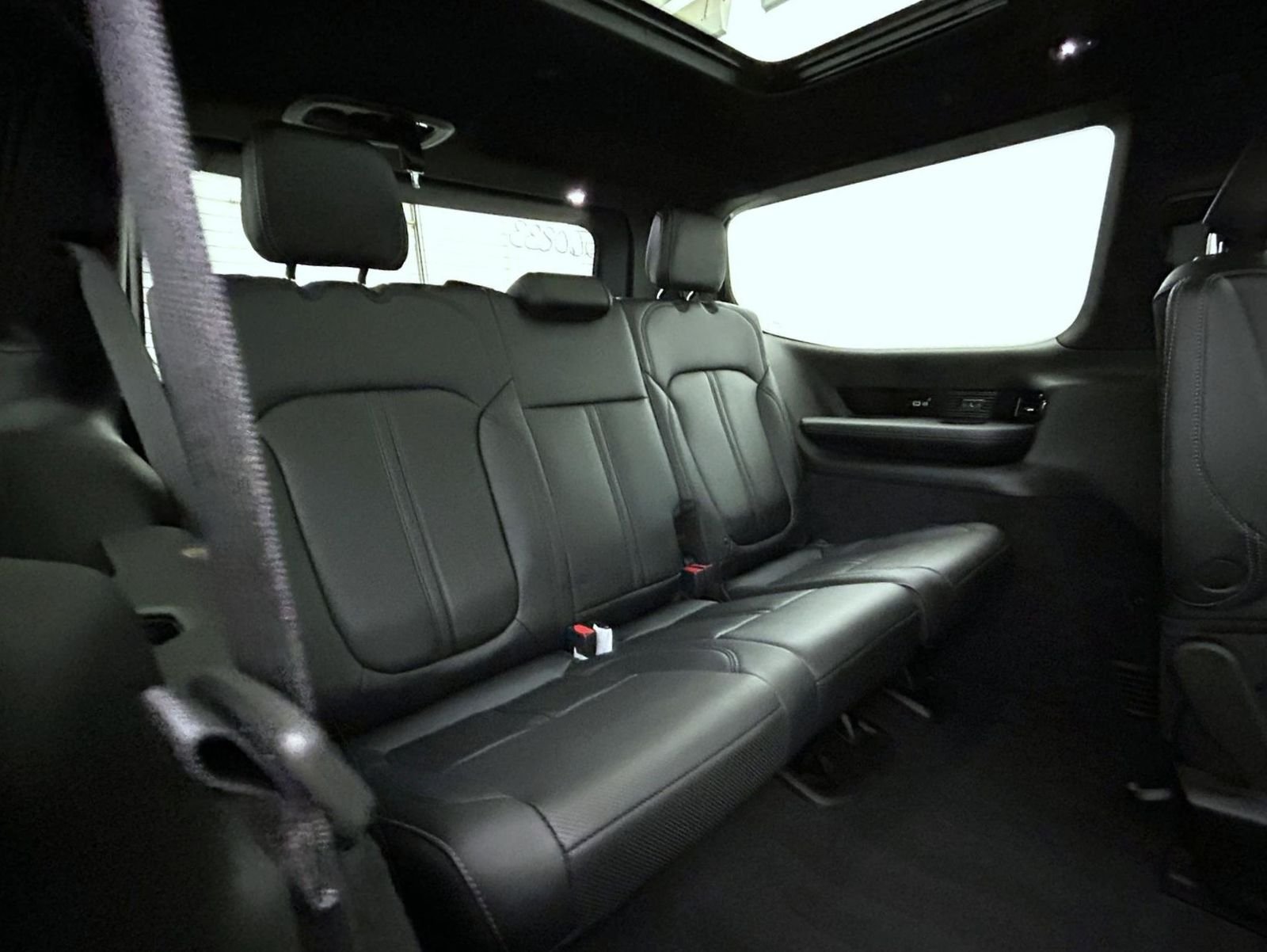 New 2026 High Gloss Black Exterior Paint Jeep Summit Obsidian image 20