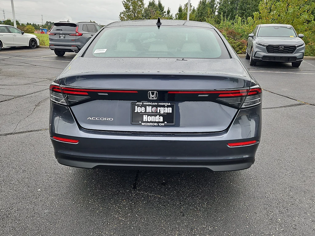 2026 Honda Accord Sedan SE, photo 8 of 12
