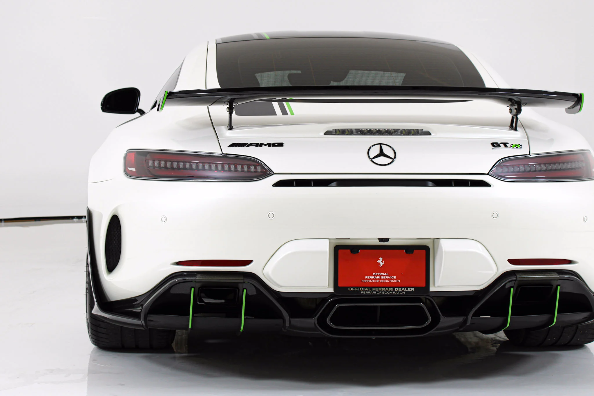 Used 2020 White Mercedes-Benz R PRO image 24