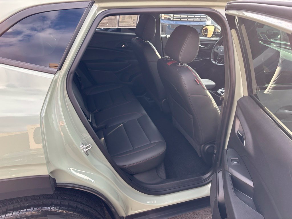 Used 2024 Green Chevrolet 2RS image 21