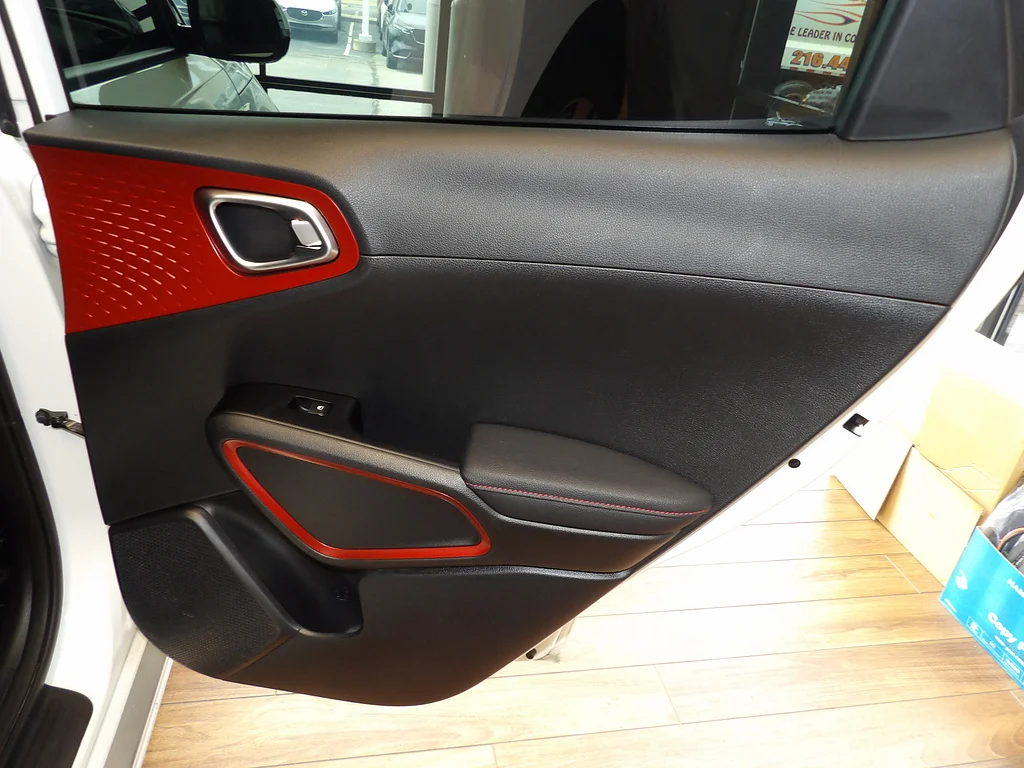 Used 2023 Snow White Pearl Kia GT-Line image 16