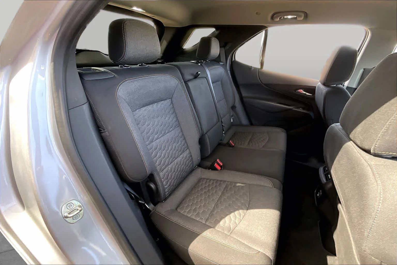 Used 2021 SILVER ICE METALLIC Chevrolet LT image 18