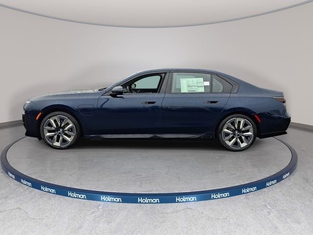 New 2026 Tanzanite Blue II Metallic BMW 750e xDrive image 7