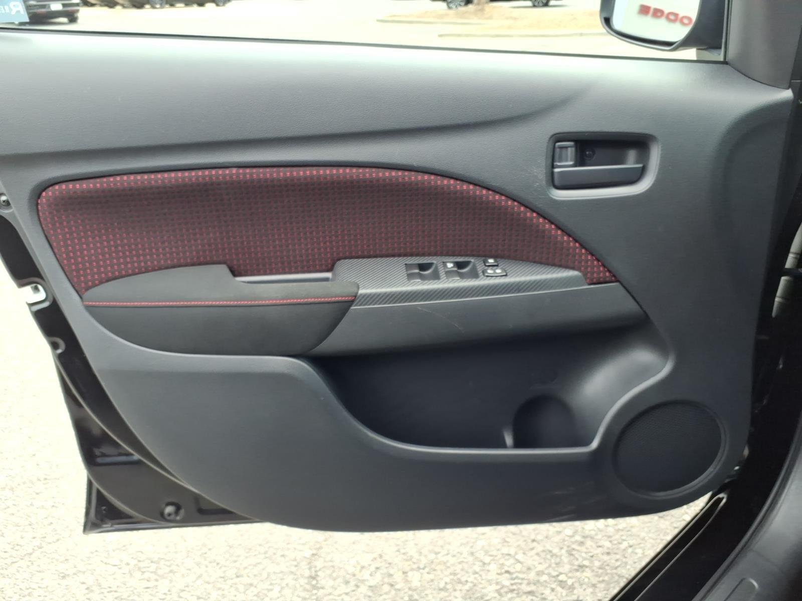 Used 2024 Jet Black Metallic Mitsubishi Black Edition image 27