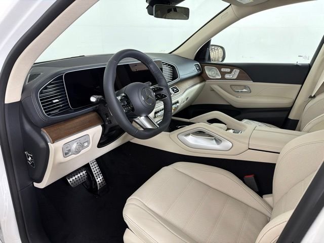New 2026 Polar White Mercedes-Benz GLS 450 image 10