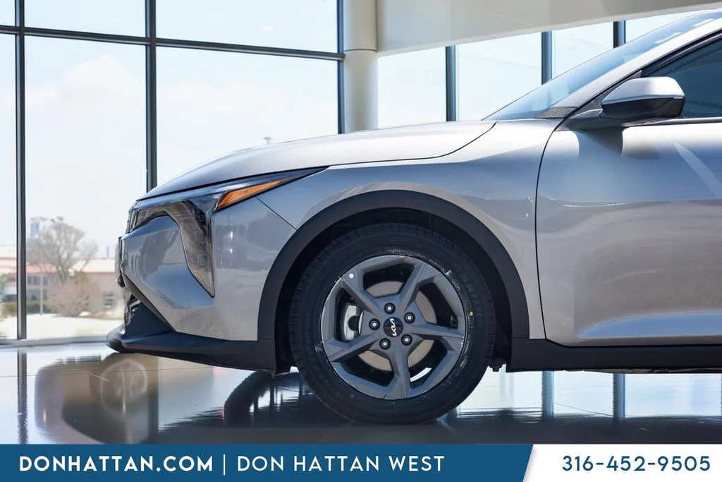 Used 2025 Gray Kia LXS image 26