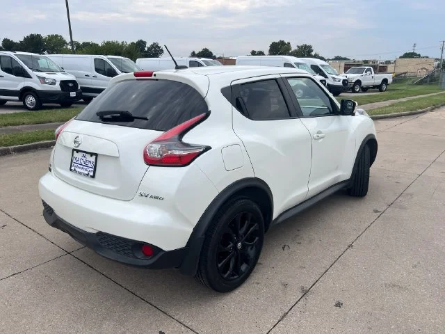Used 2015 White Nissan SV image 7