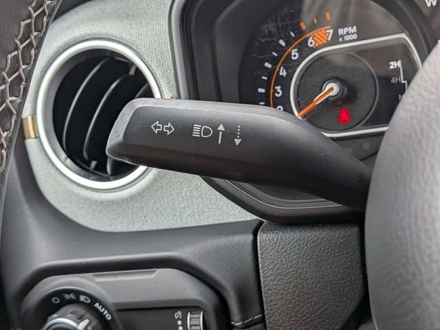 Used 2025 Gray Jeep Sahara image 31