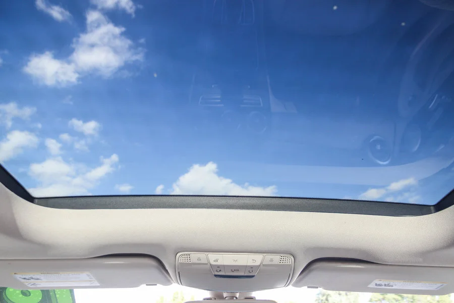Used 2018 White Mercedes-Benz GLC 300 image 16