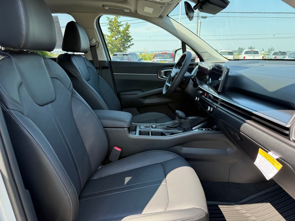 New 2026 Wolf Gray Kia S image 12