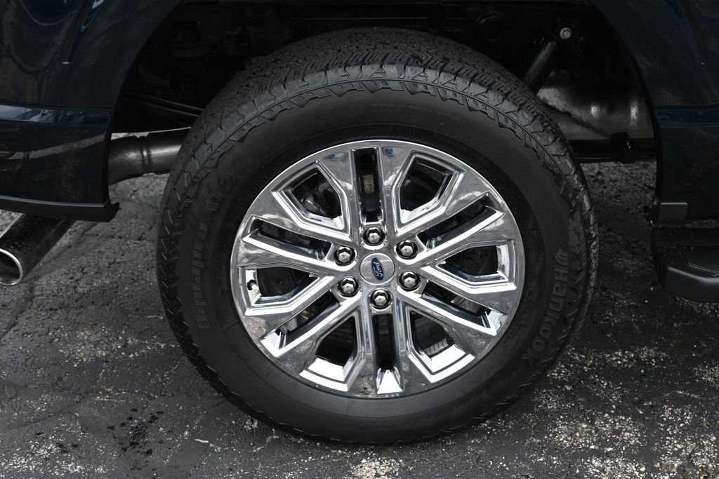 Used 2024 Black Ford Lariat image 17