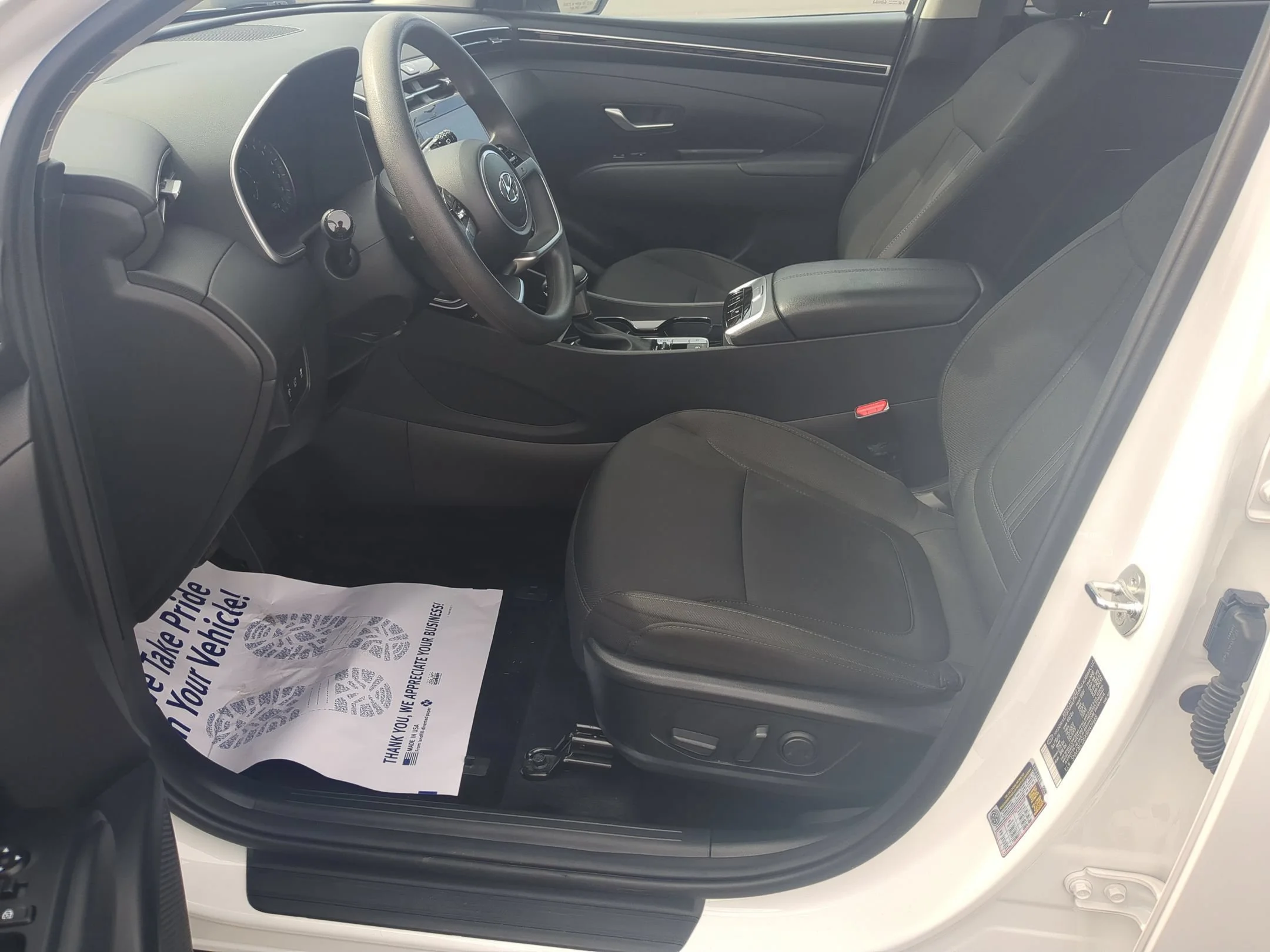 Used 2024 White Pearl Hyundai SEL image 17