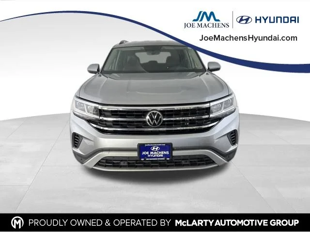 Used 2021  Volkswagen 3.6L V6 SE w/Technology image 3