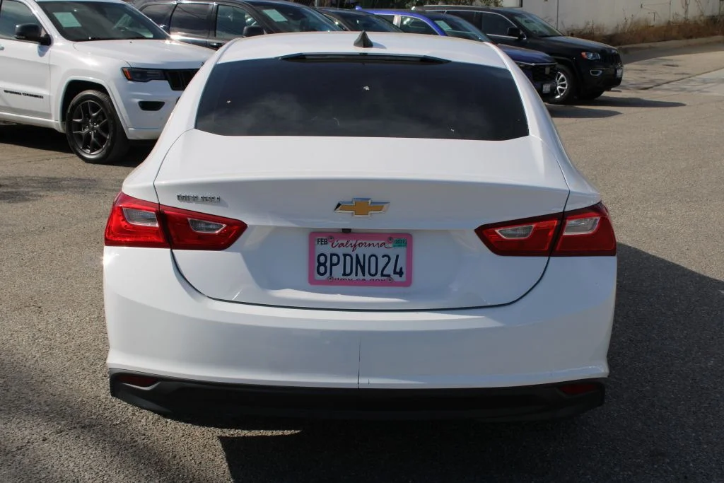 Used 2020 White Chevrolet LS image 5