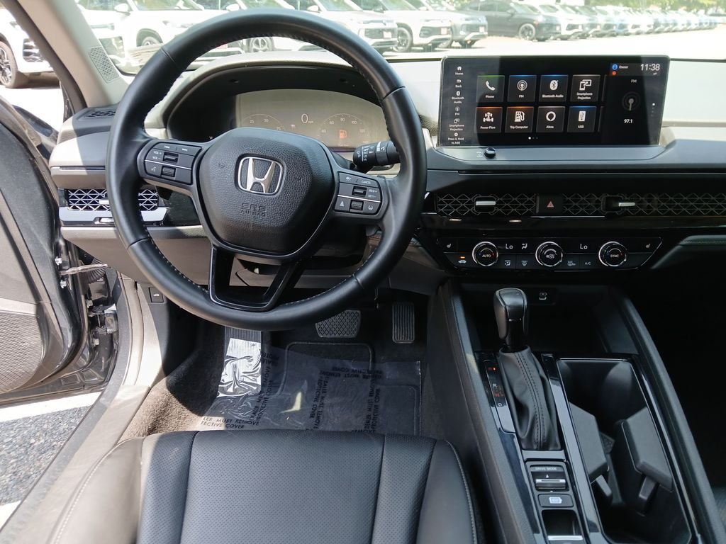 Used 2023  Honda EX-L image 27