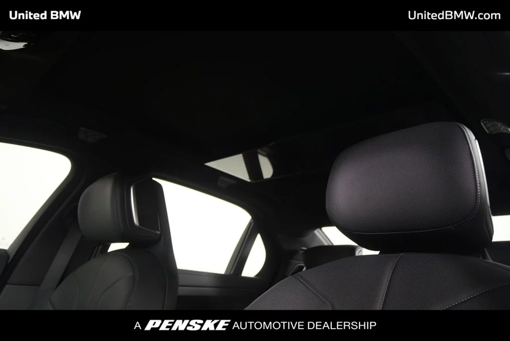 New 2026 Black Sapphire Metallic BMW 760i xDrive image 11
