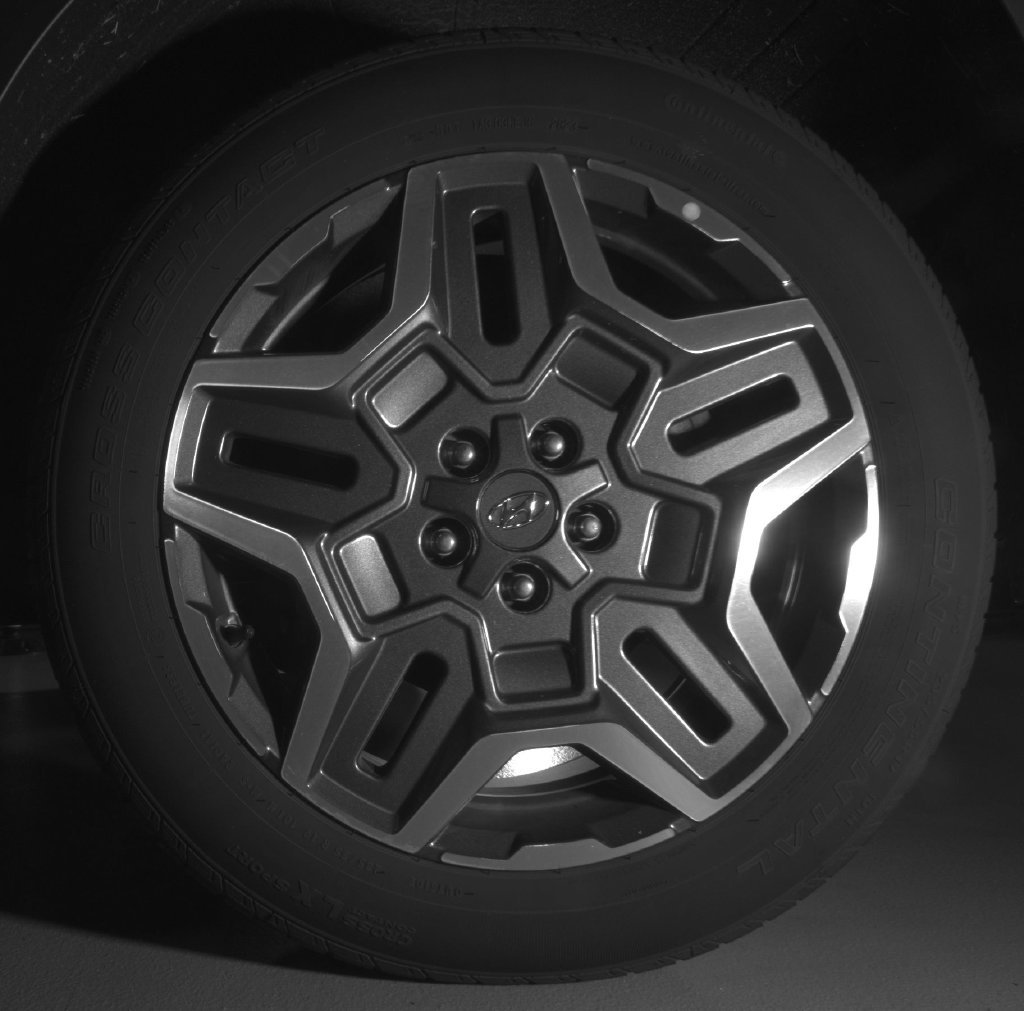 Used 2023 Black Hyundai Limited image 9