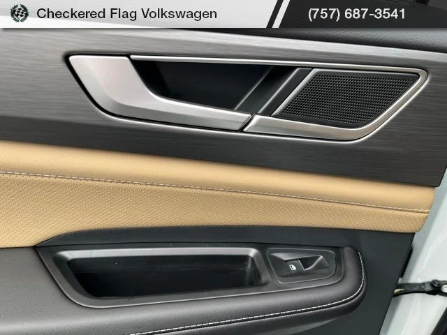 New 2026 White Volkswagen 2.0T SE w/Technology image 28