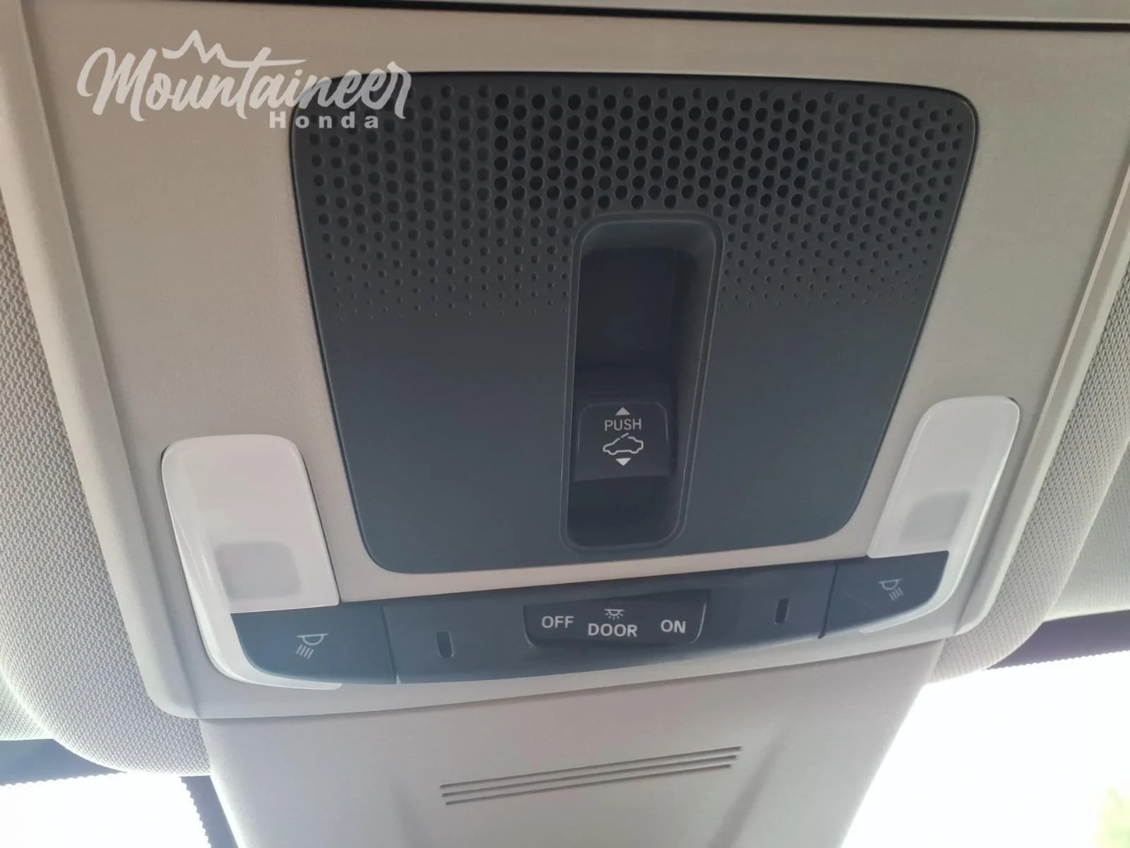 Used 2024 Platinum White Pearl Honda  image 42