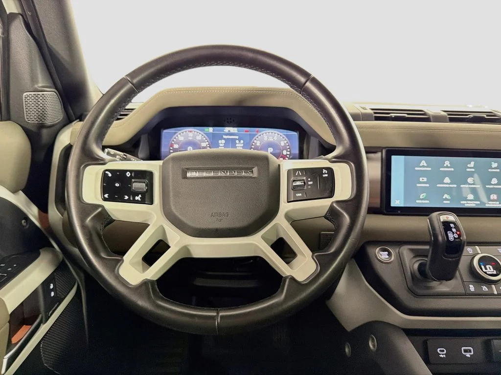 Certified Used 2023 White Land Rover S image 23