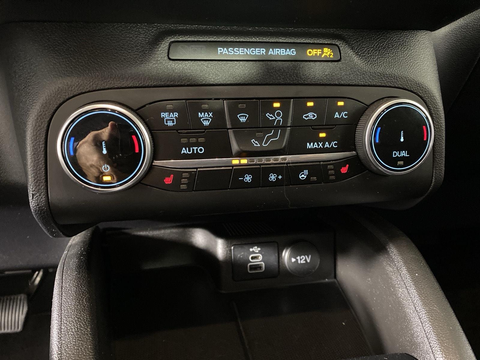 Used 2024 Vapor Blue Ford Active image 22