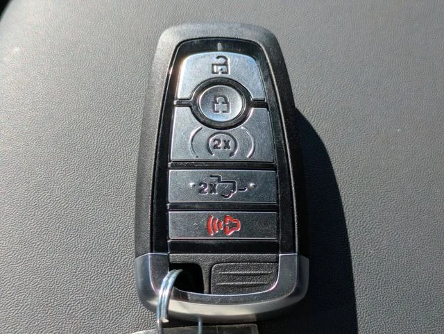 New 2026 Agate Black Metallic Ford Lariat® image 30
