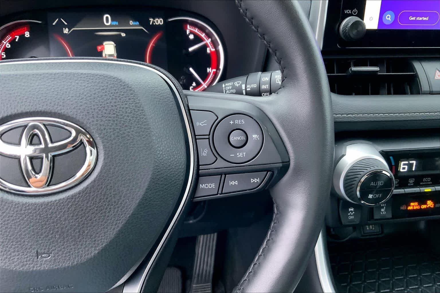 Used 2025 Midnight Black Metallic Toyota XLE image 24