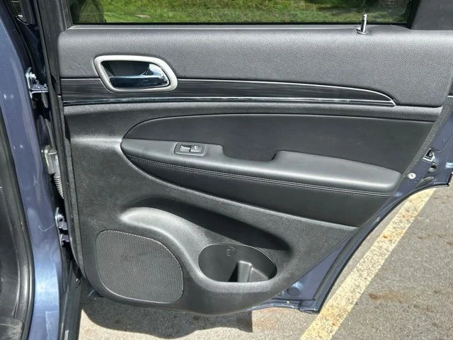 Used 2021 Blue Jeep Limited image 41