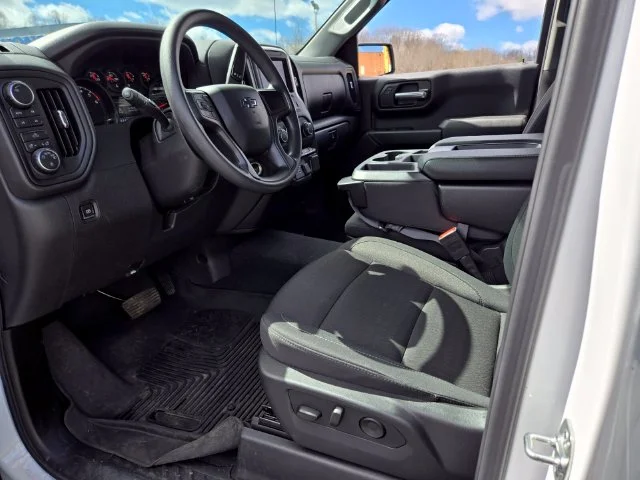 Used 2025 White Chevrolet Custom Trail Boss image 10