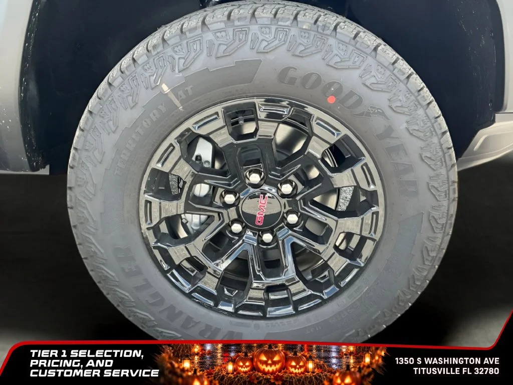 New 2026 Sterling Metallic GMC Elevation image 13