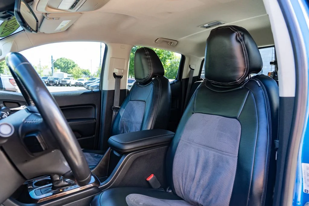 Used 2021 Blue GMC Elevation image 22