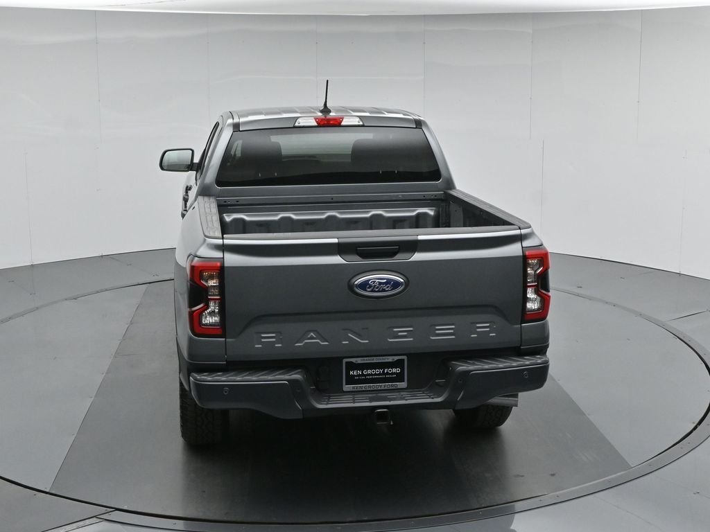 New 2026 Carbonized Gray Metallic Ford XLT image 38