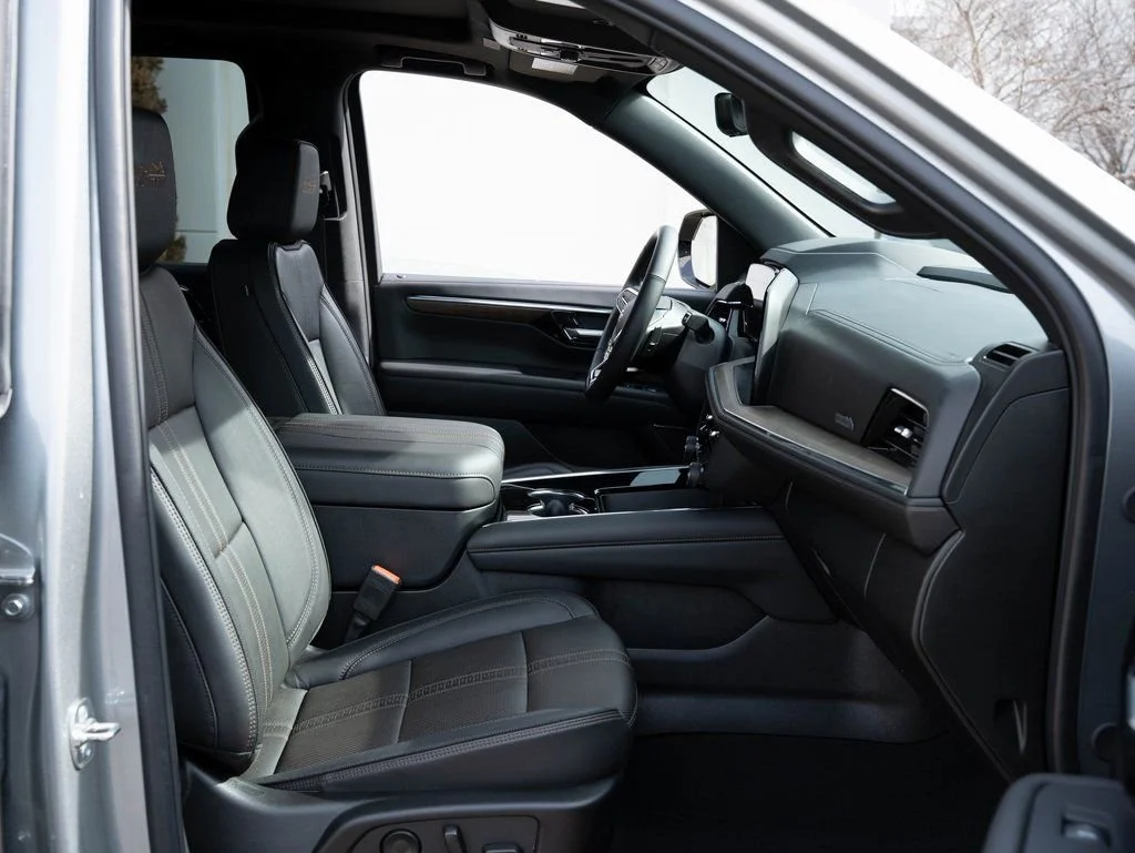 Used 2025 Sterling Gray Metallic Chevrolet High Country image 24