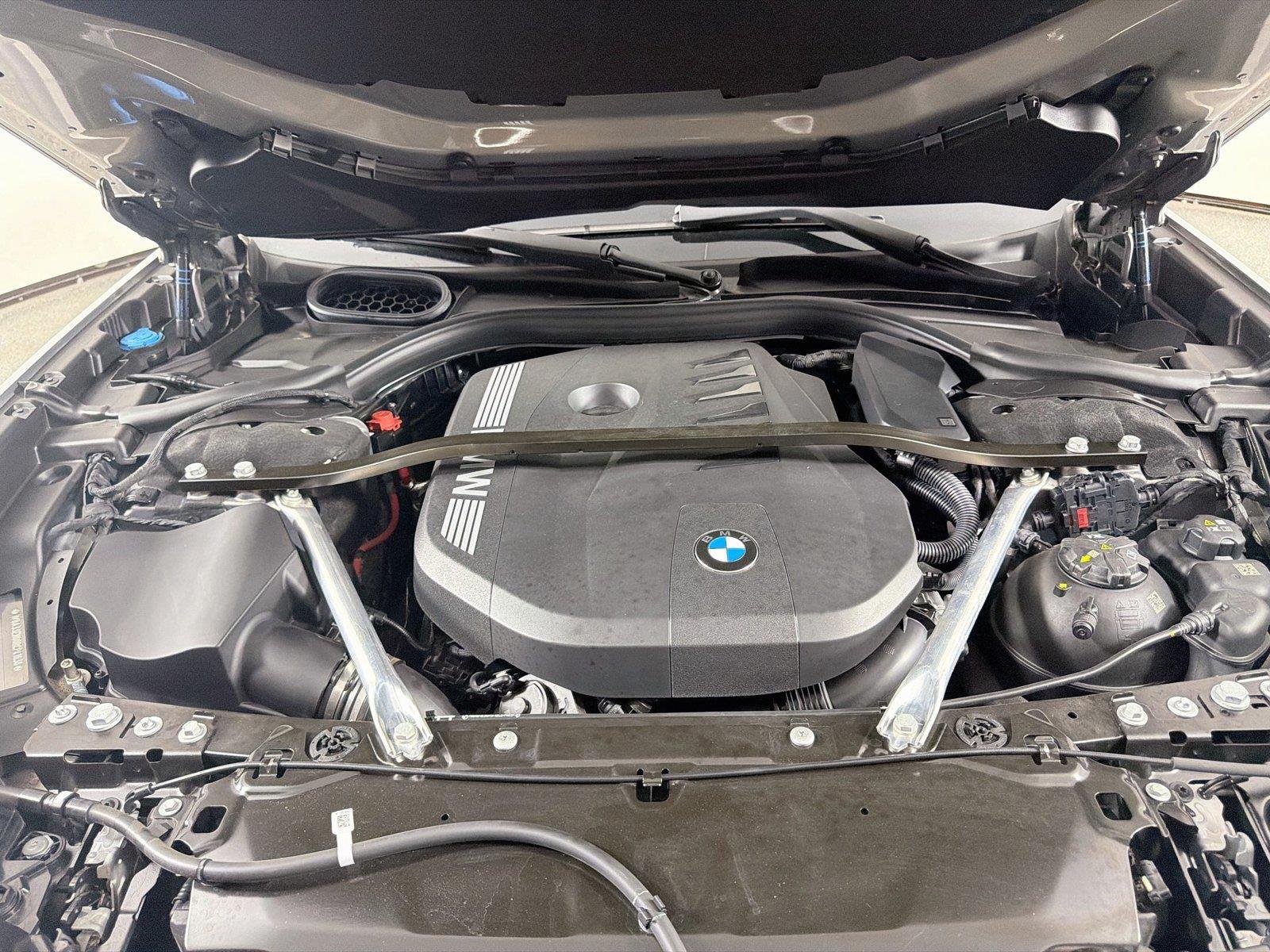 Certified Used 2024 Oxide Grey Metallic BMW 740i xDrive image 31