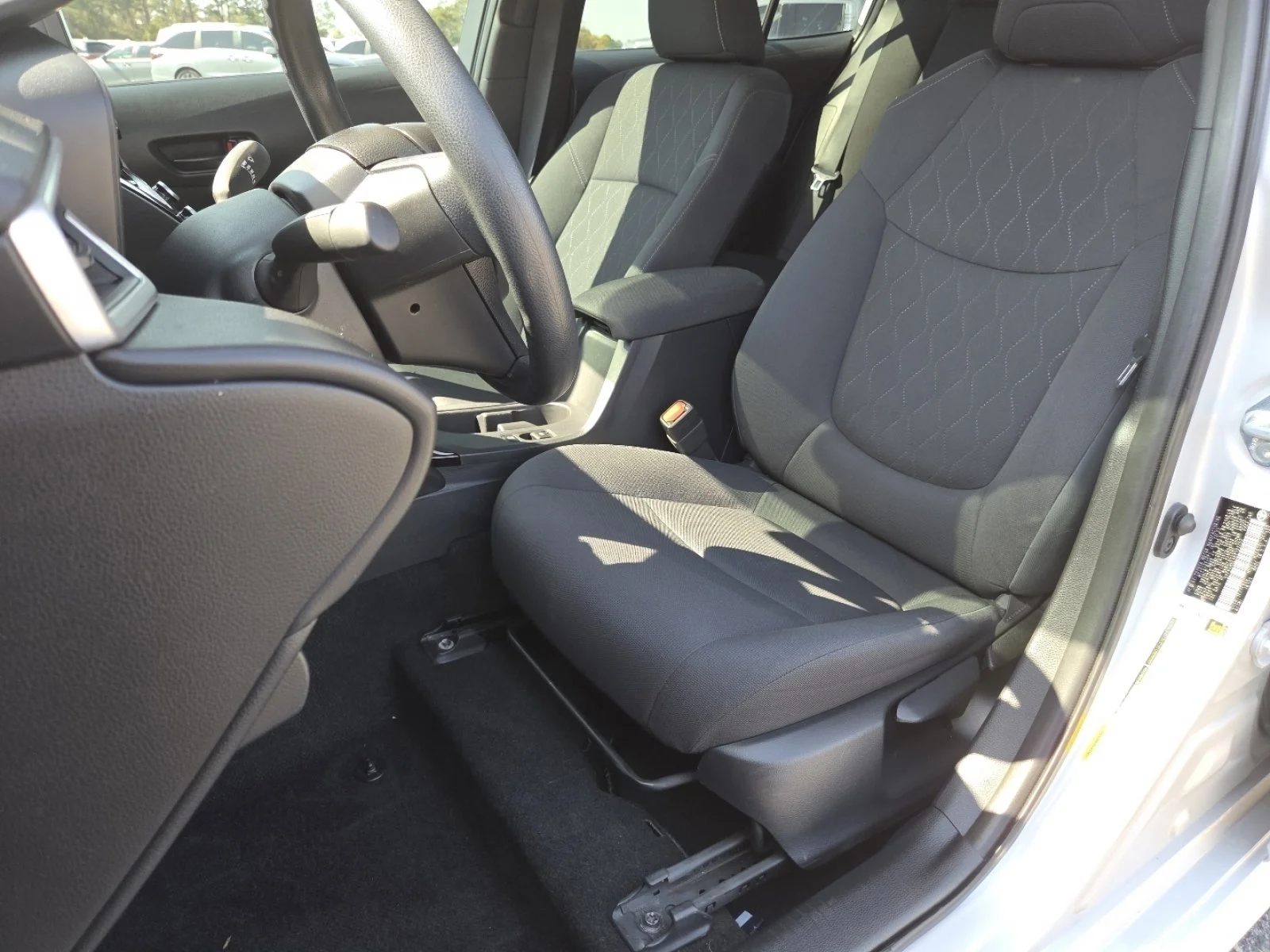 2024 Toyota Corolla LE - Photo 23